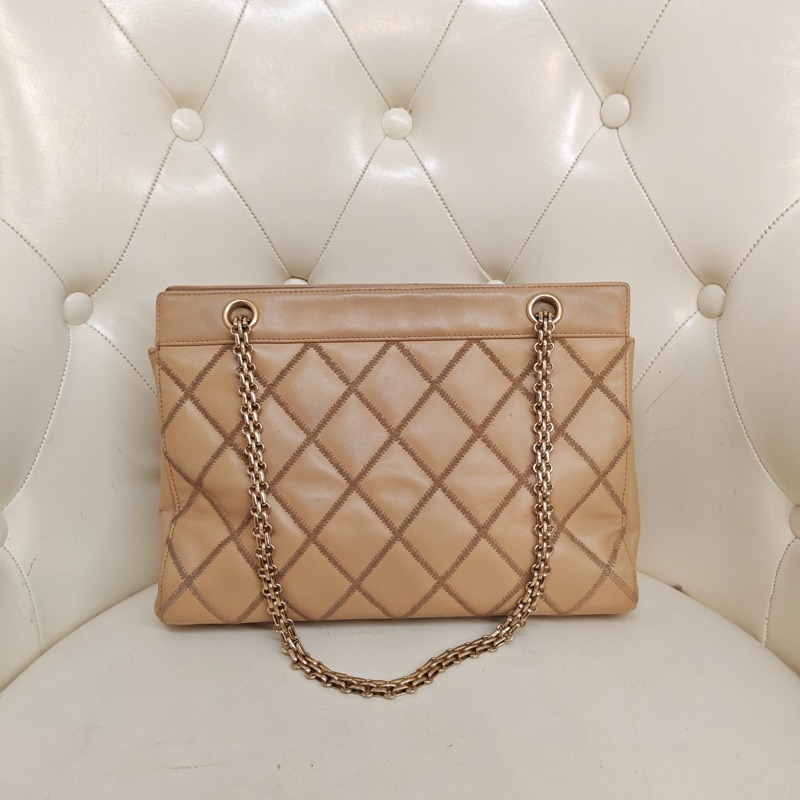 香奈兒/Chanel 卡其色外縫金扣菱格鏈條包 6開 尺寸:28*20*13-4