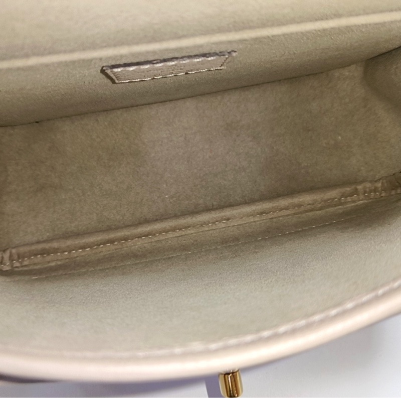Louis Vuitton 路易威登 Lockme Tender小號 卡其色-5