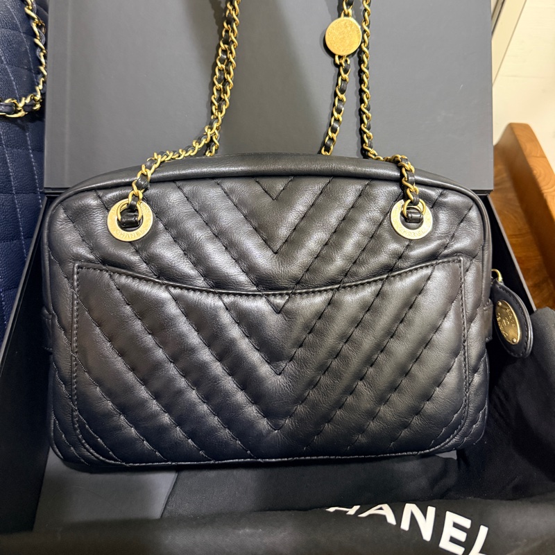 95新🏅CHANEL 香奈兒 黑色 耐用牛皮 皮穿鏈斜背包 內裡拉鍊膠膜還在✨-3