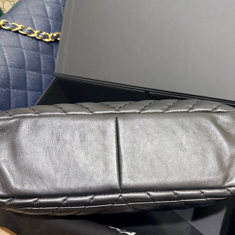 95新🏅CHANEL 香奈兒 黑色 耐用牛皮 皮穿鏈斜背包 內裡拉鍊膠膜還在✨-9