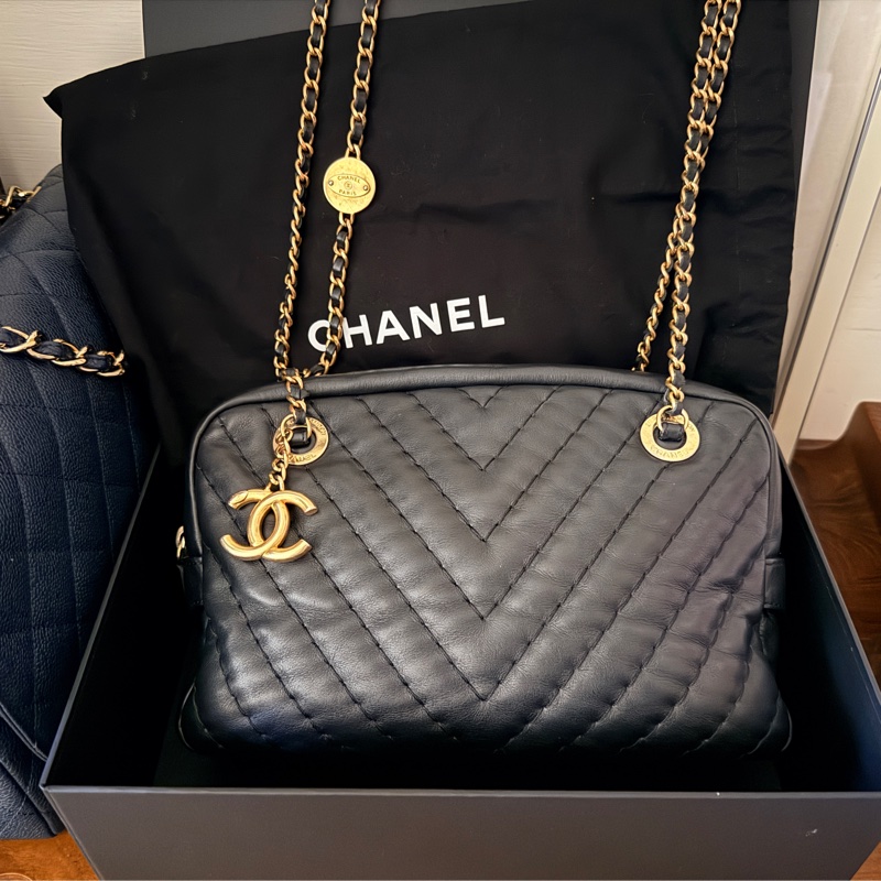 95新🏅CHANEL 香奈兒 黑色 耐用牛皮 皮穿鏈斜背包 內裡拉鍊膠膜還在✨-15