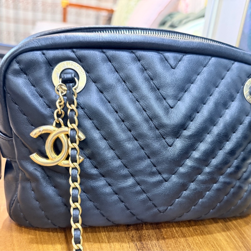 95新🏅CHANEL 香奈兒 黑色 耐用牛皮 皮穿鏈斜背包 內裡拉鍊膠膜還在✨-40