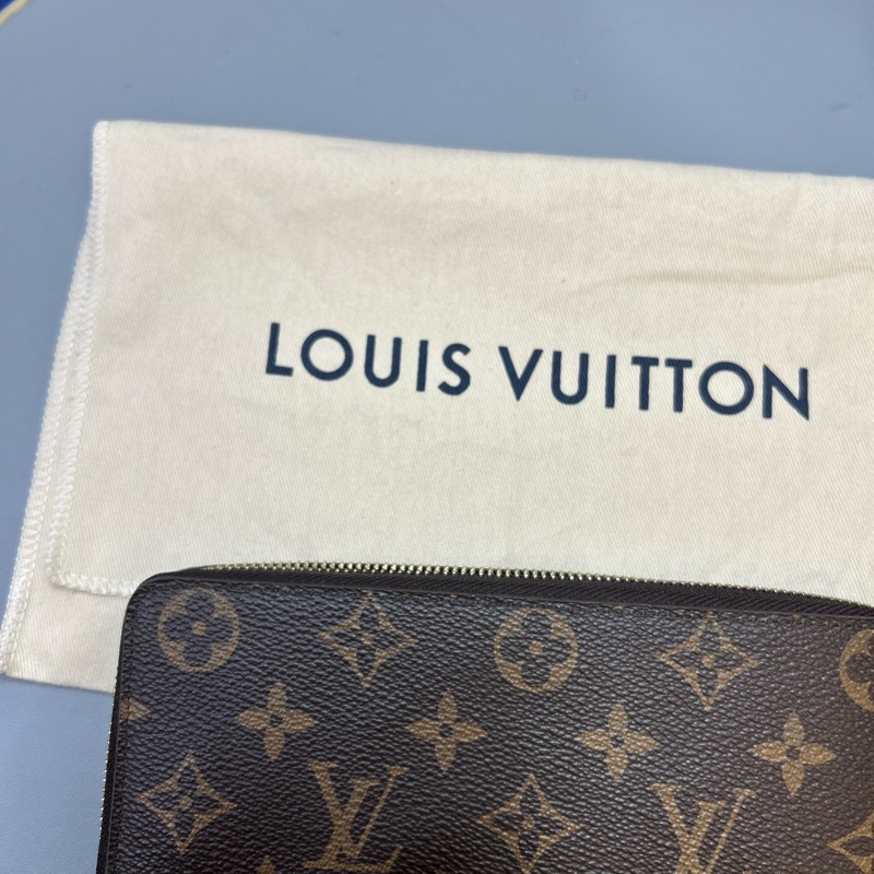 Louis Vuitton (路易威登)-14