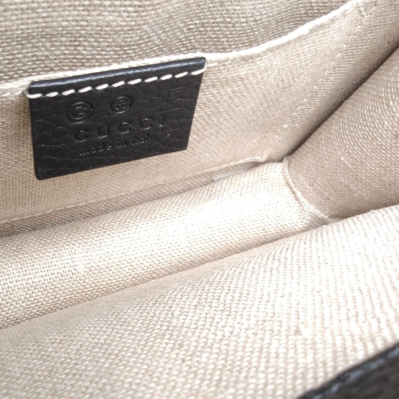 GUCCI Interlock風琴包小號20黑色牛皮金扣肩背包-4
