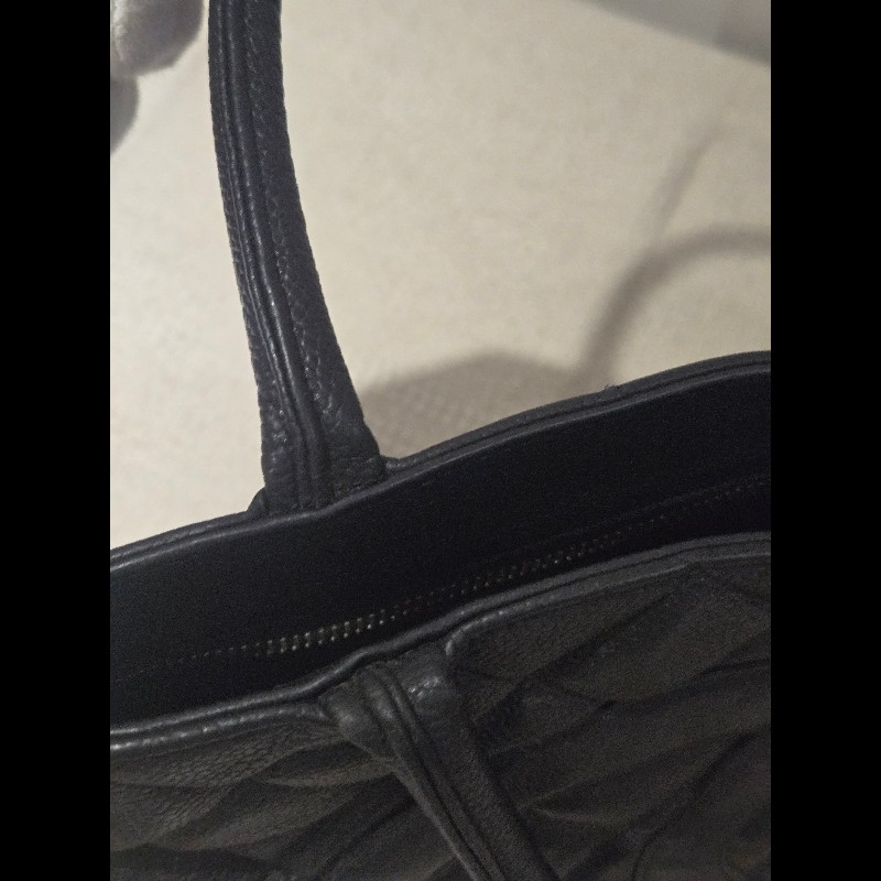 Chanel 香奈兒 復古大雙C金幣吊飾 希爾頓包 黑色荔枝紋牛皮托特包/肩背包-44