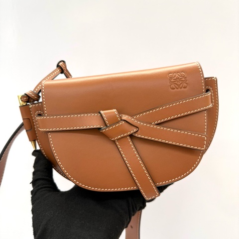 LOEWE 棕色GATE MINI 斜背包