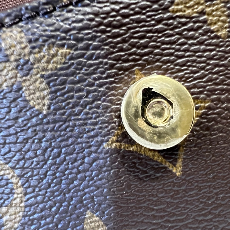 LI 原花金釦Ivy肩斜背色M81911-8