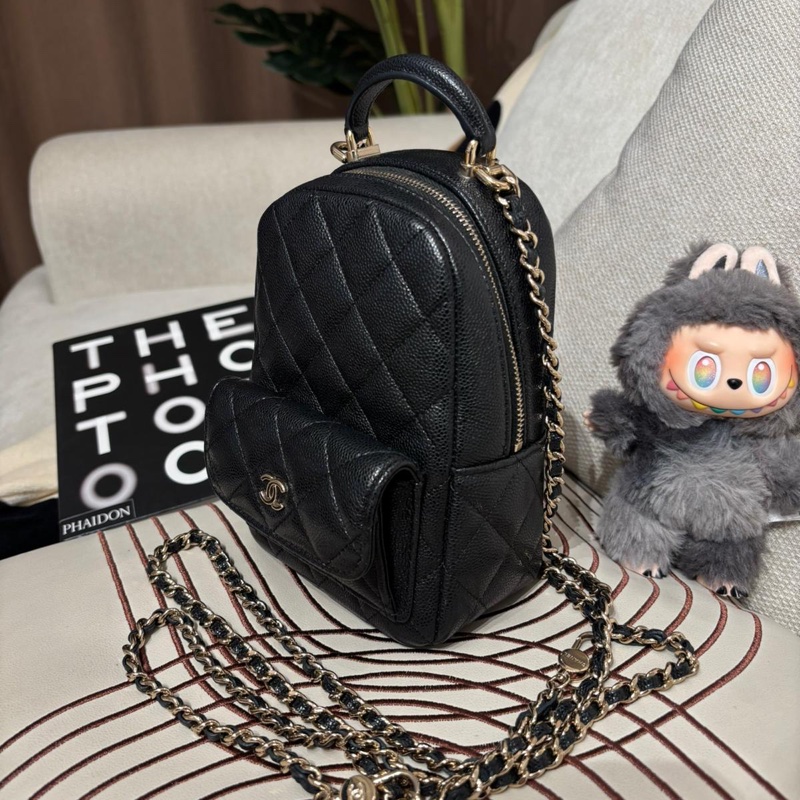 Chanel mini backpack 黑色荔枝牛皮淡金扣迷你背囊24C-2