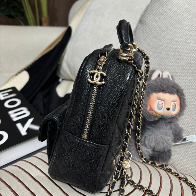 Chanel mini backpack 黑色荔枝牛皮淡金扣迷你背囊24C-7