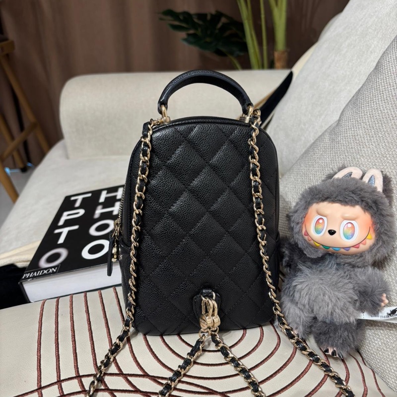 Chanel mini backpack 黑色荔枝牛皮淡金扣迷你背囊24C-8