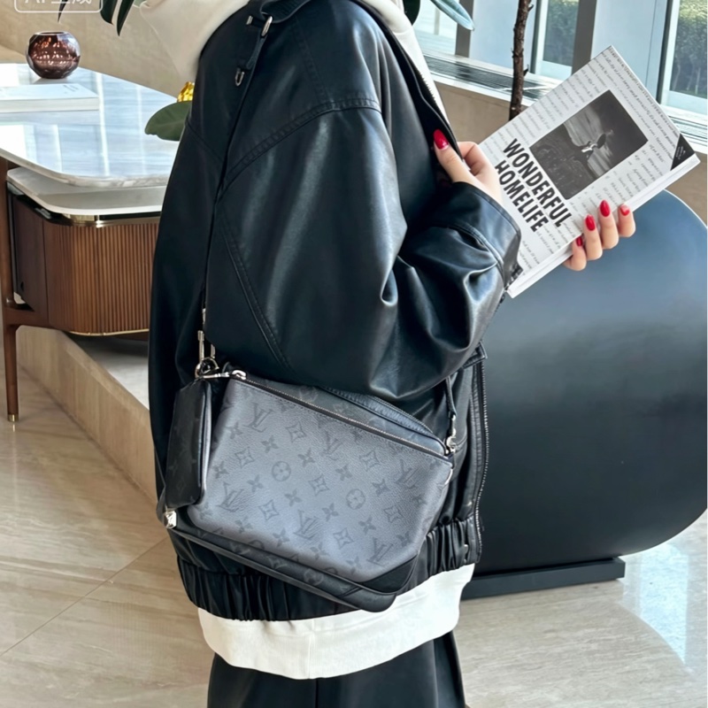 Louis Vuitton路易威登Trio黑武士三合一郵差包🥷-15