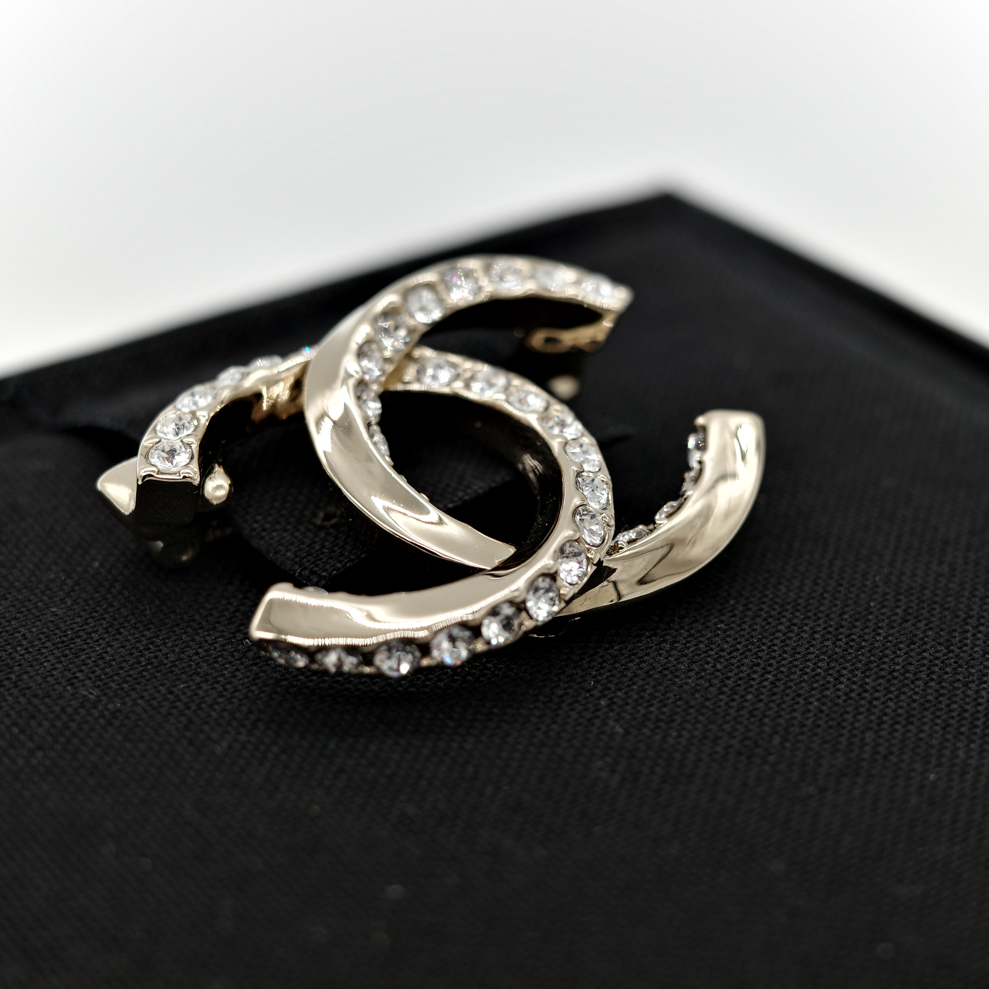 Chanel香奈兒 CC Logo 胸針-4