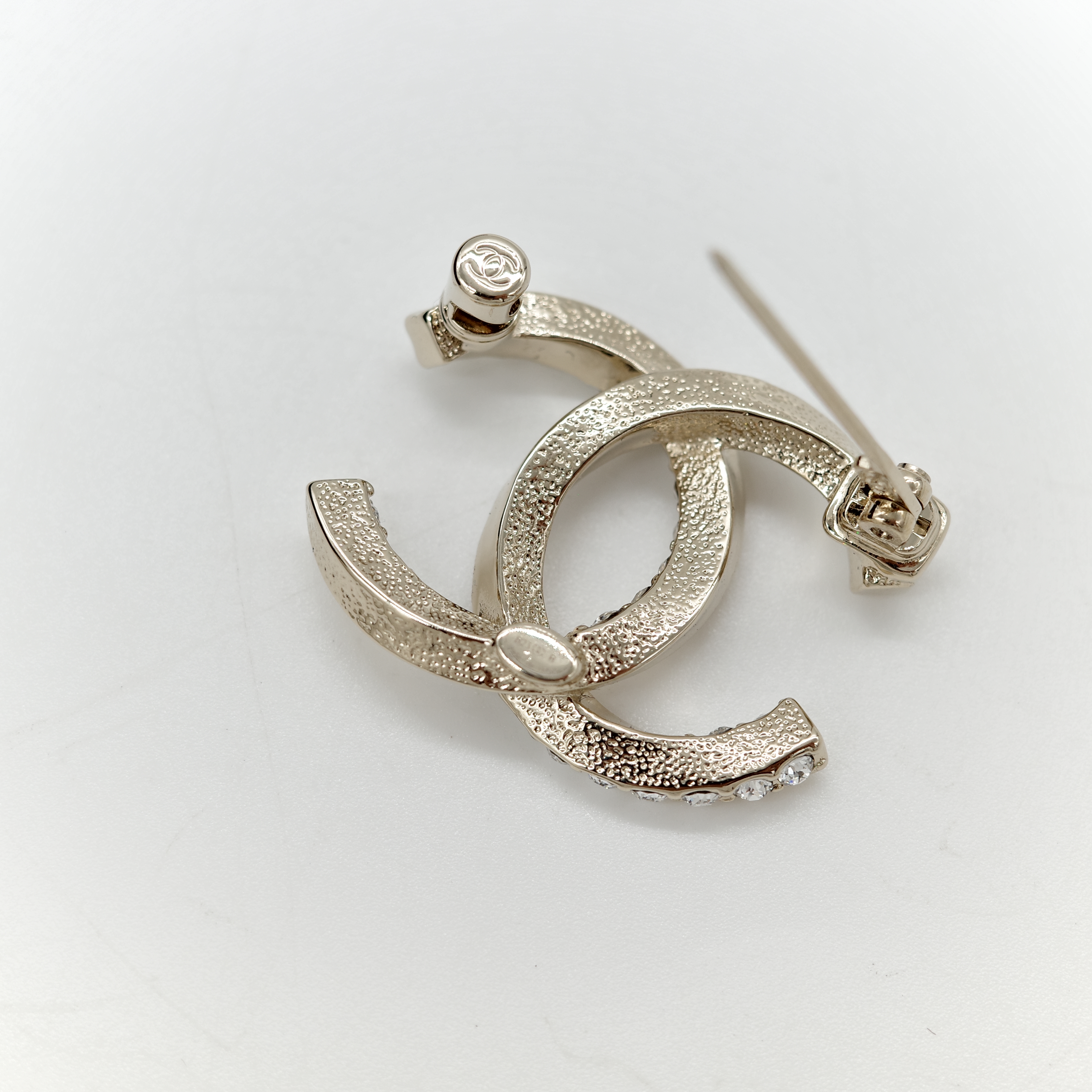 Chanel香奈兒 CC Logo 胸針-7