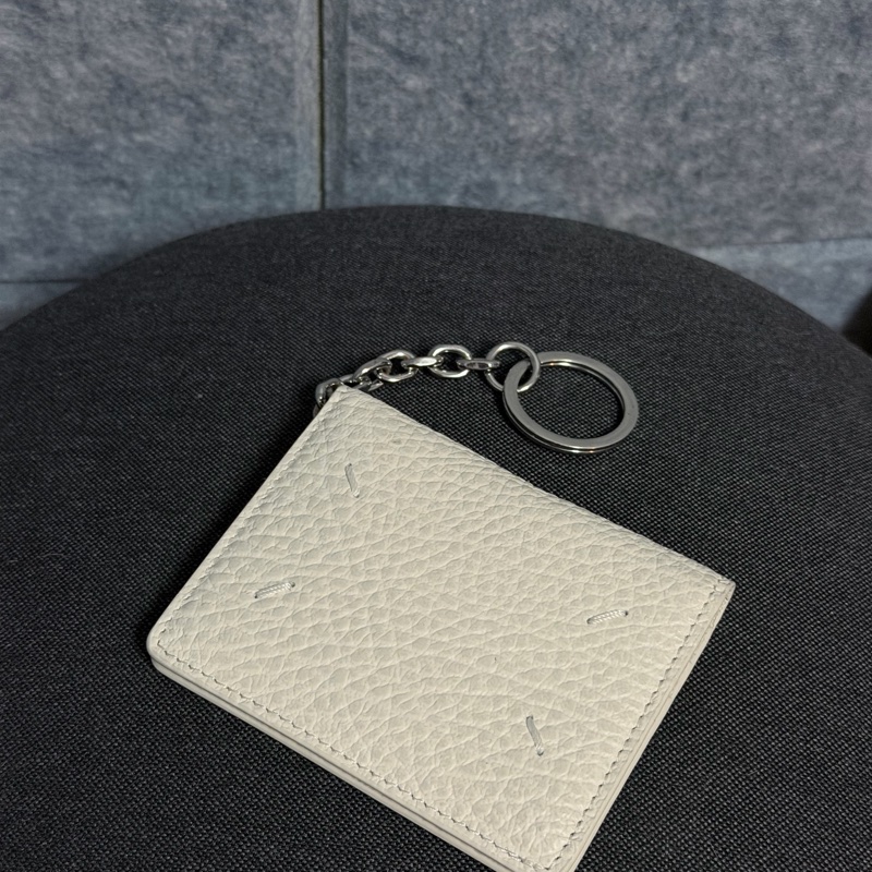 Maison Margiela 四縫線卡夾鑰匙圈 米白色 近全新-0