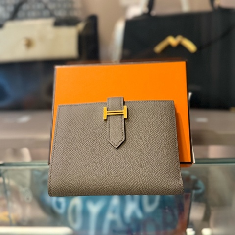 Used Hermes Bearn Wallet