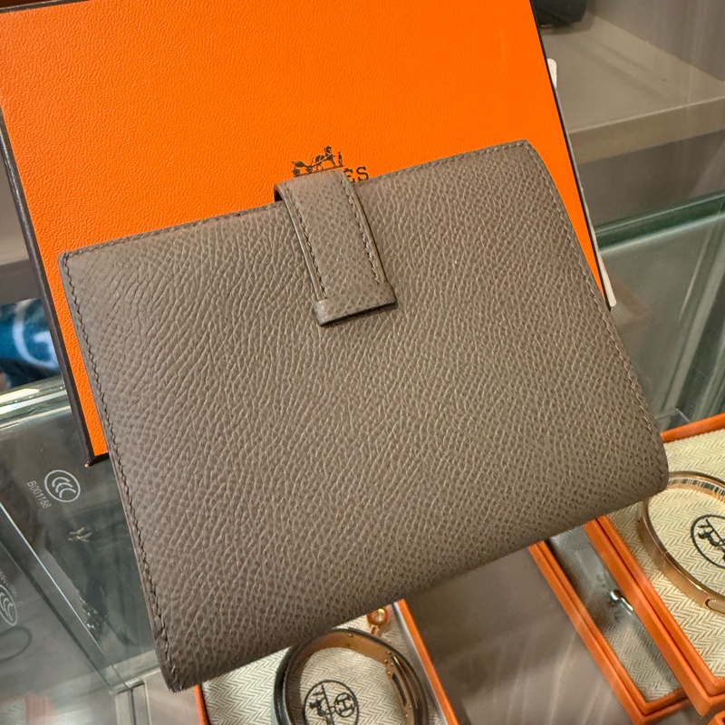 Used Hermes Bearn Wallet-1