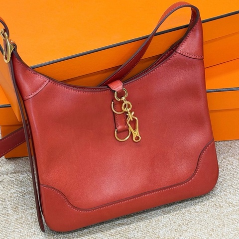 Hermès 愛馬仕Trim Duo 24 pm小號 斜挎包 2V伯爵紅 金扣 Volupto皮  Y刻