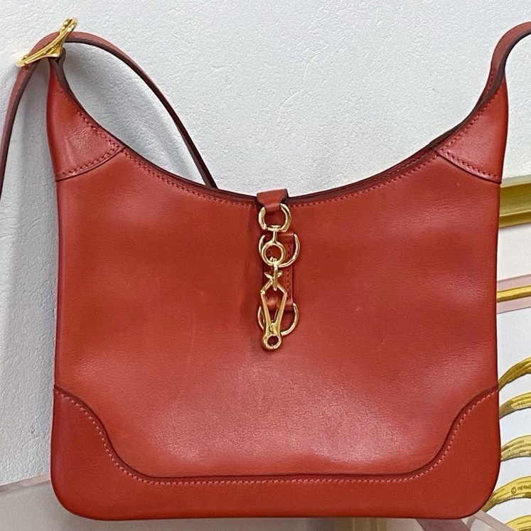 Hermès 愛馬仕Trim Duo 24 pm小號 斜挎包 2V伯爵紅 金扣 Volupto皮 Y刻-5