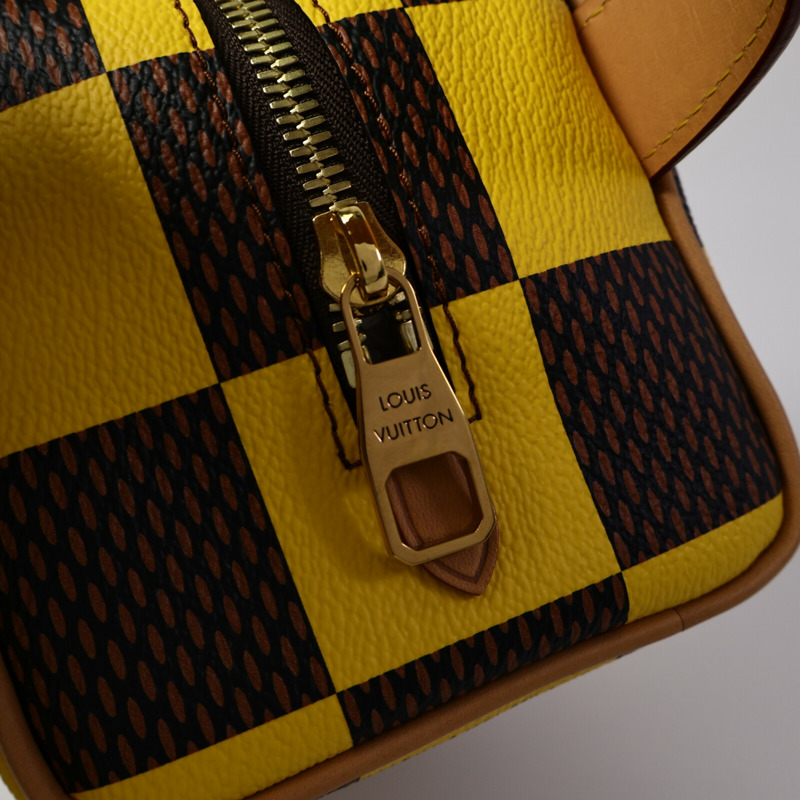 LOUIS VUITTON Damier Pop Locker Dopp Kit Toilet Pouch手拿包-7