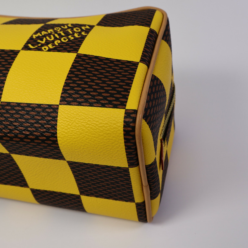 LOUIS VUITTON Damier Pop Locker Dopp Kit Toilet Pouch手拿包-10