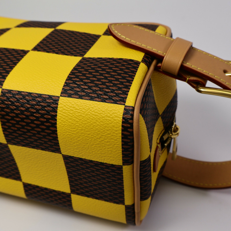 LOUIS VUITTON Damier Pop Locker Dopp Kit Toilet Pouch手拿包-12