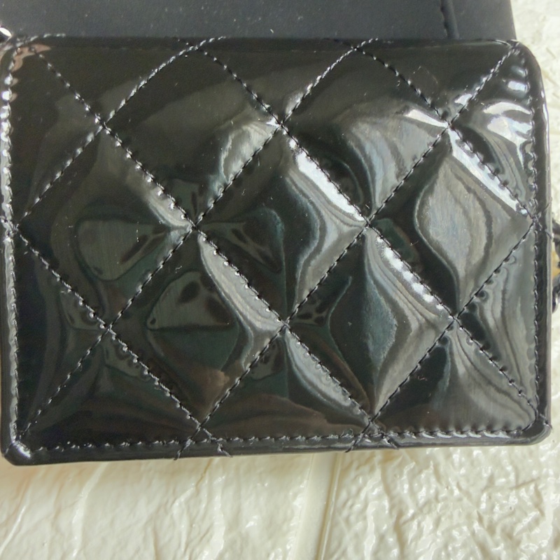 Chanel黑色漆皮鏈條卡包 so black經典款-2