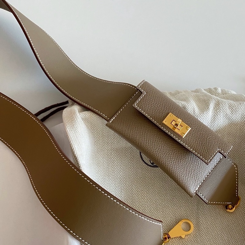 Hermès 愛馬仕kelly pocket寬肩帶 大象灰金扣 105碼 (有奶灰色)-1