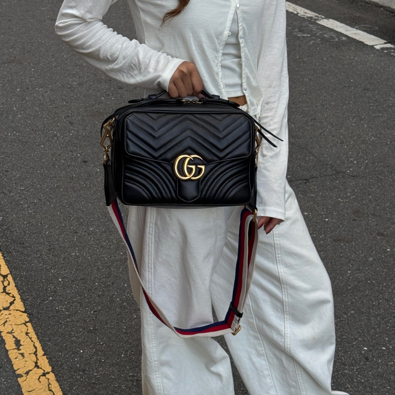 【超級新🆕】GUCCI Marmont 馬夢 經典相機包 斜背包(專櫃10.3萬)-1
