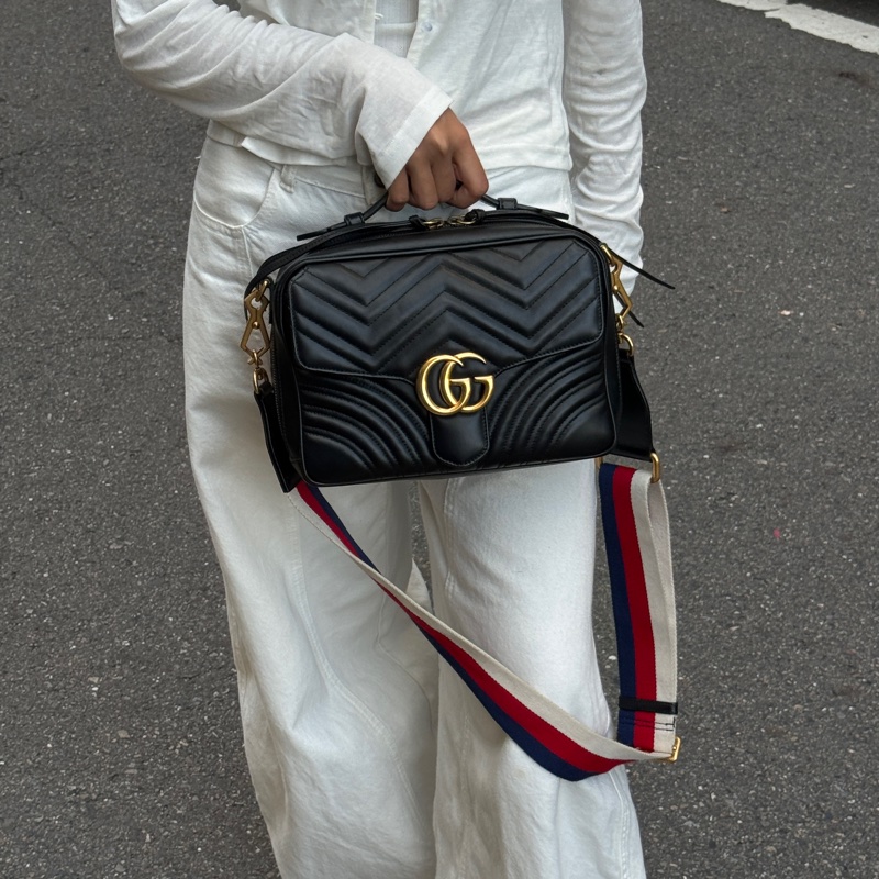 【超級新🆕】GUCCI Marmont 馬夢 經典相機包 斜背包(專櫃10.3萬)-31