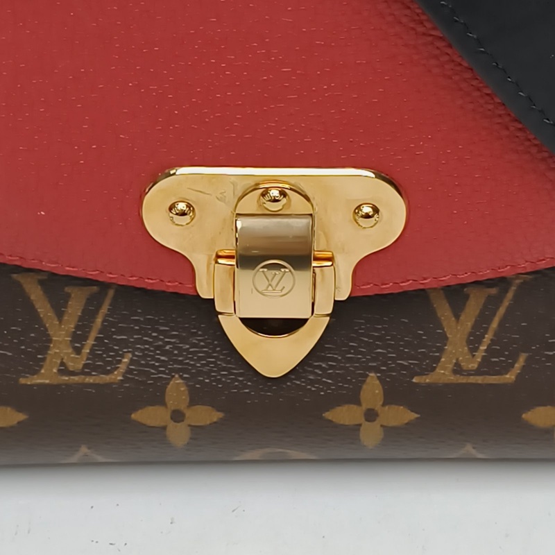 LOUIS VUITTON SAINTPLACIDE紅色牛皮/PVC金扣老花肩背包-4