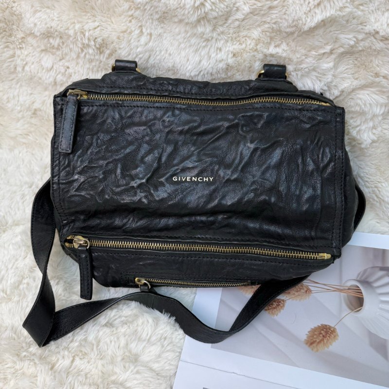 Givenchy Pandora 中號 黑色牛皮-1