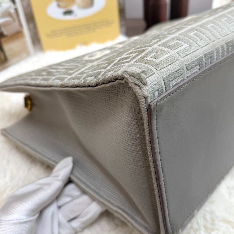 Givenchy tote bag-5