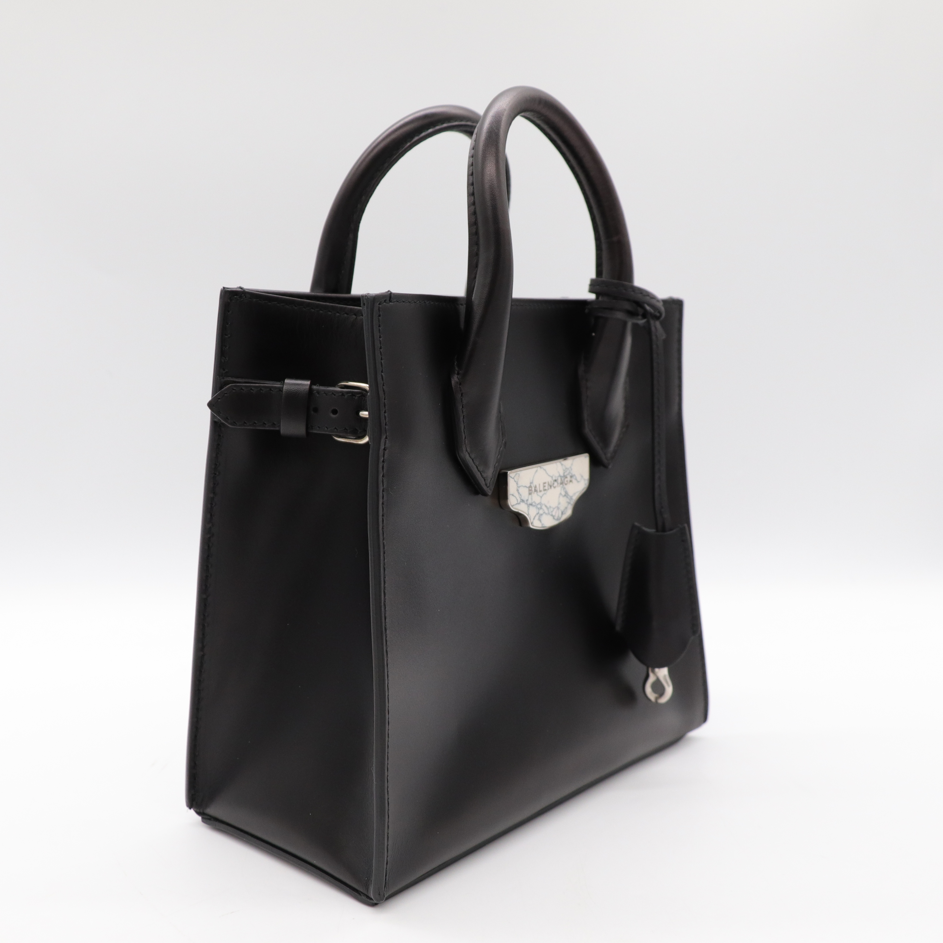 BALENCIAGA 黑色素色小托特包-2