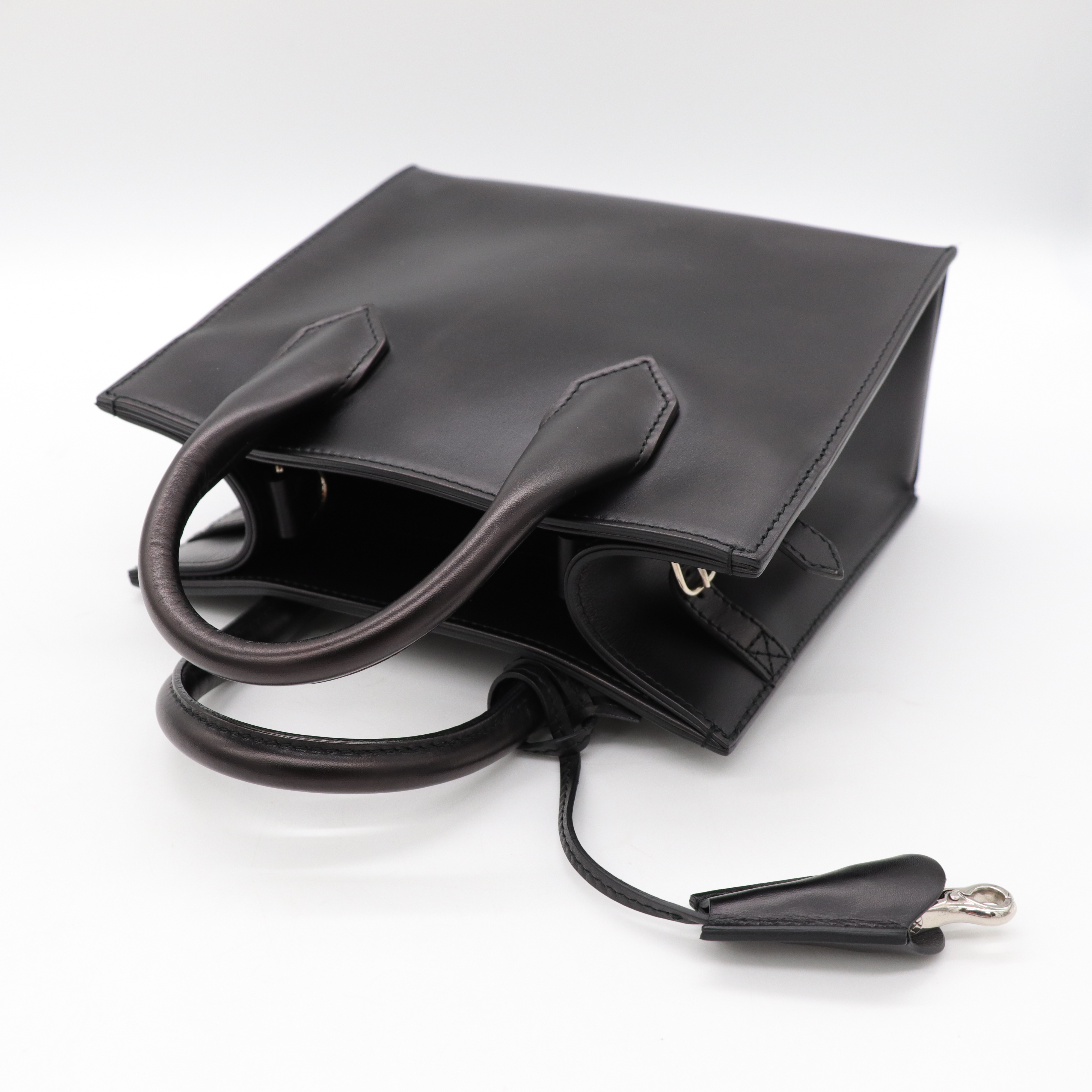 BALENCIAGA 黑色素色小托特包-7