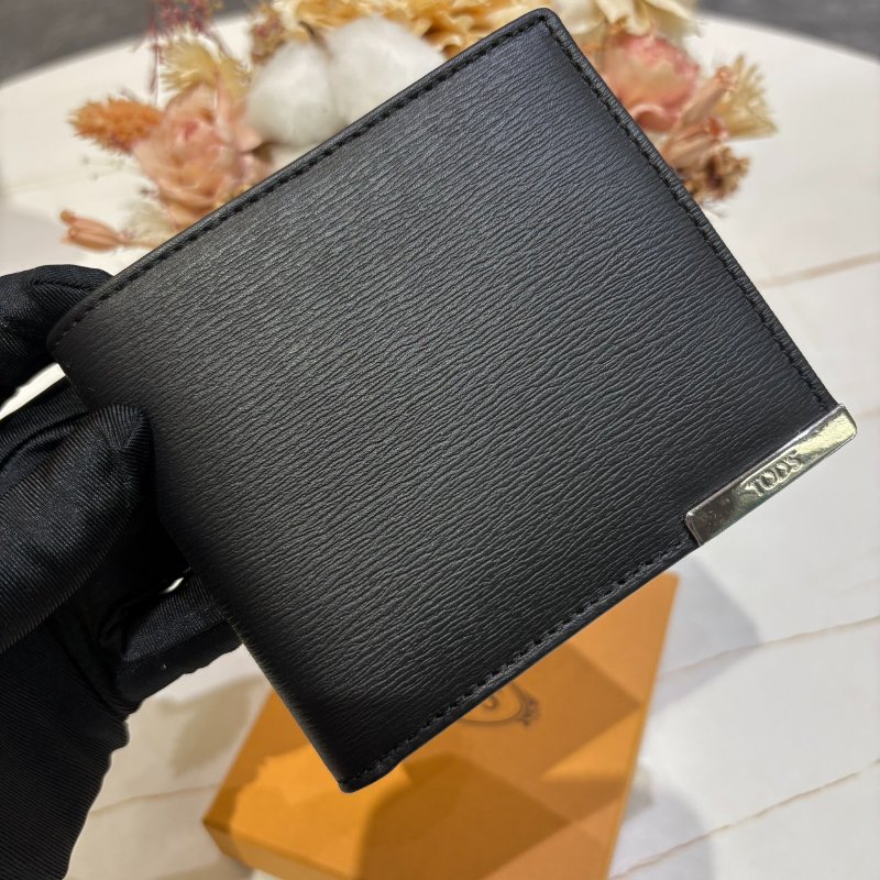 *SHIHNA名牌精品* TOD'S 金屬LOGO 波紋小牛皮 對開短夾-2