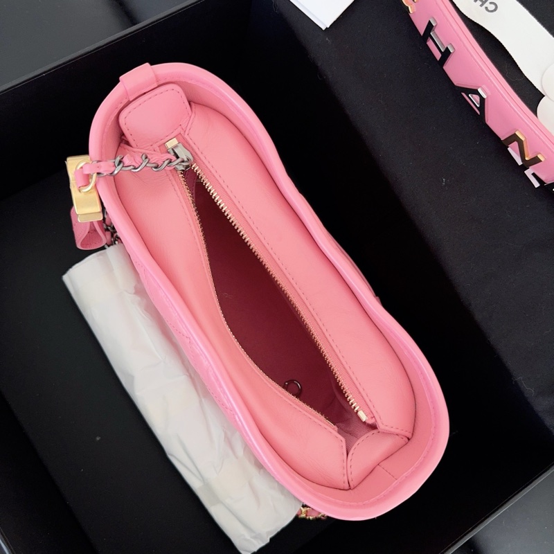 【近新閒置品】高價款閒置品Chanel香奈兒唇膏粉小號手柄流浪鏈條包手柄款29開-14