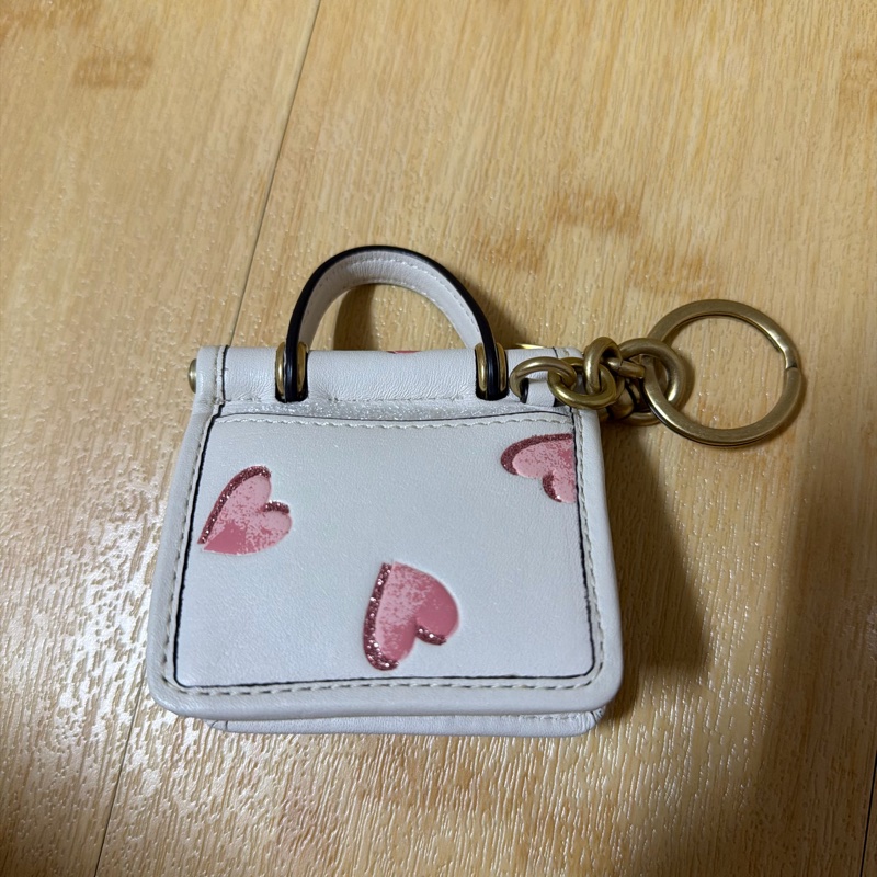 Coach Willis 經典吊飾-白底粉愛心(可當零錢包👛)-6