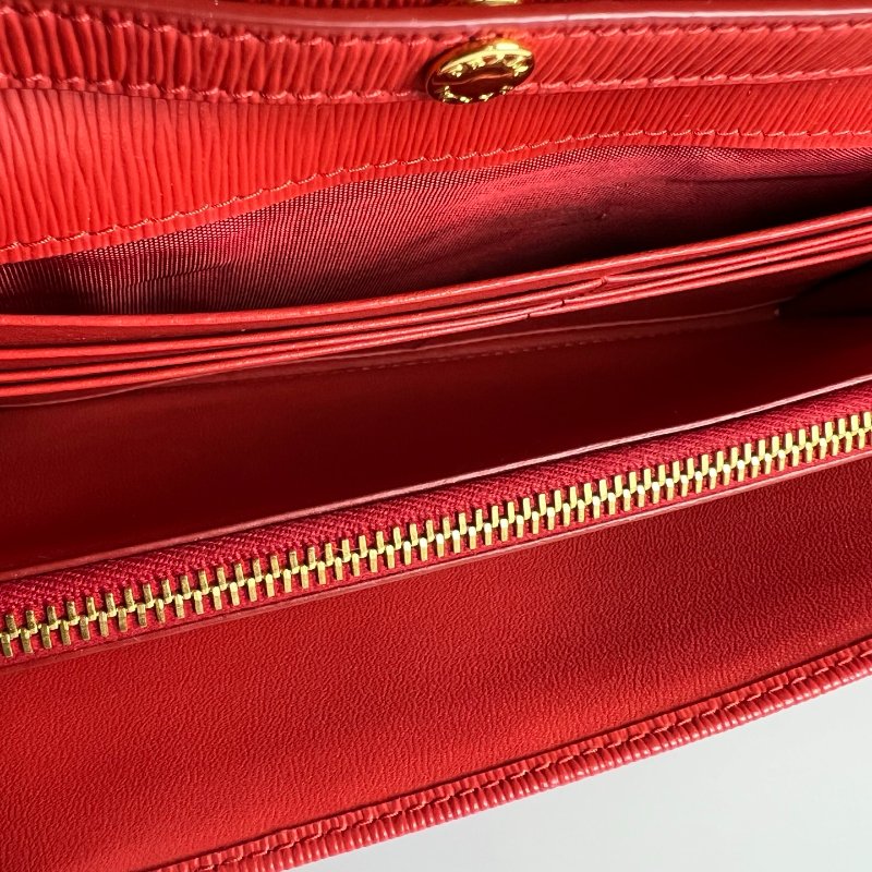 PRADA 236 紅防刮WOC鍊條包-6