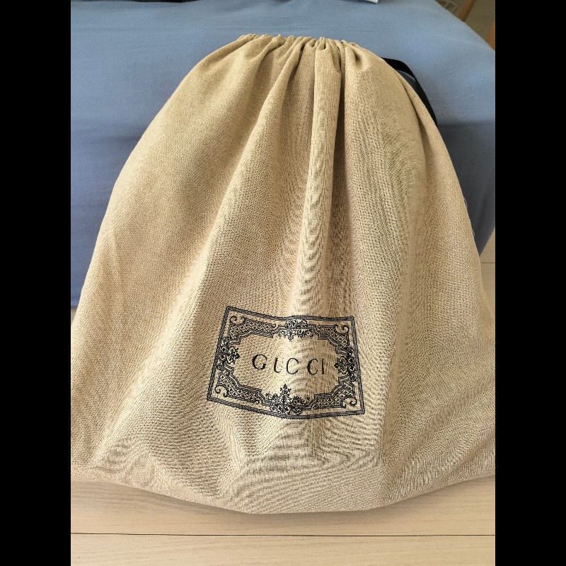 GUCCI Aphrodite雙G全皮革肩背包-1