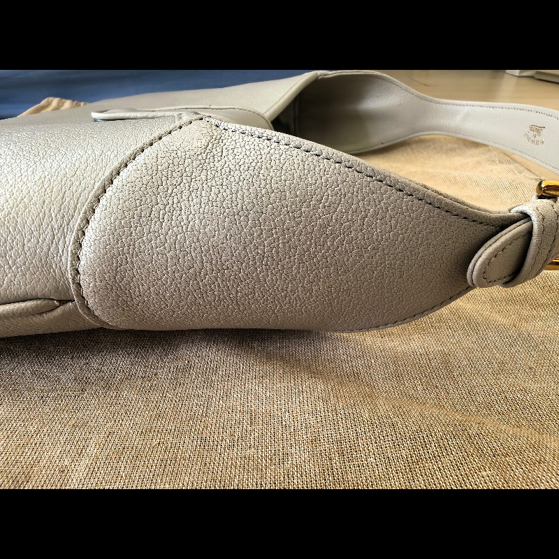 GUCCI Aphrodite雙G全皮革肩背包-8