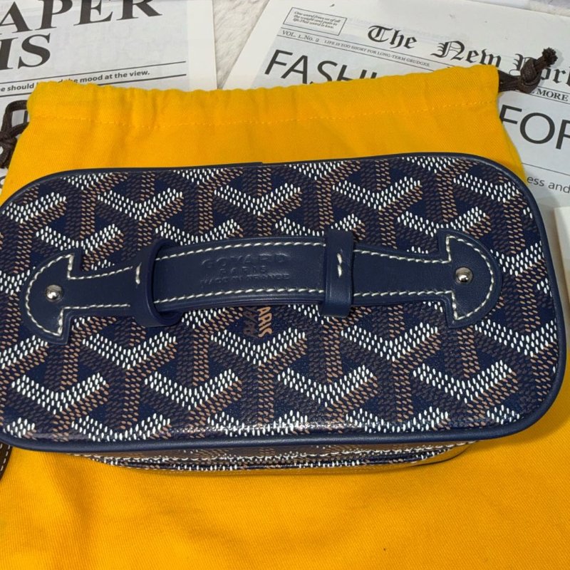 Goyard Muse 海藍色 迷小型帆布 小牛皮化妝袋-3