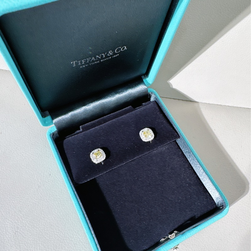 Tiffany soleste系列 0.43克拉方形切割圍鑲黃鑽耳環,濃彩黃-1
