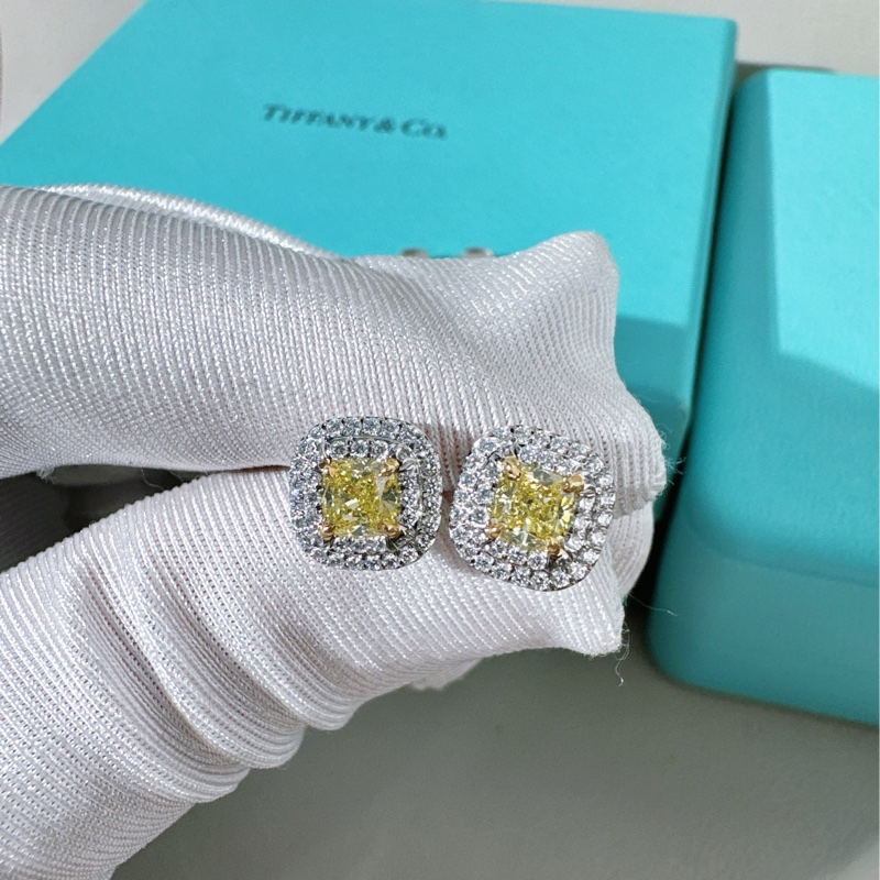 Tiffany soleste系列 0.43克拉方形切割圍鑲黃鑽耳環,濃彩黃-5