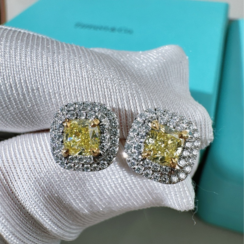 Tiffany soleste系列 0.43克拉方形切割圍鑲黃鑽耳環,濃彩黃-6