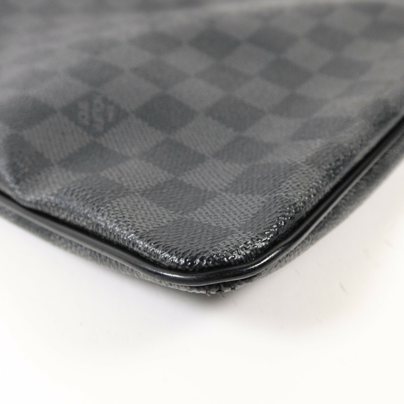 LOUIS VUITTON Damier Graphite Thomas肩背袋-14