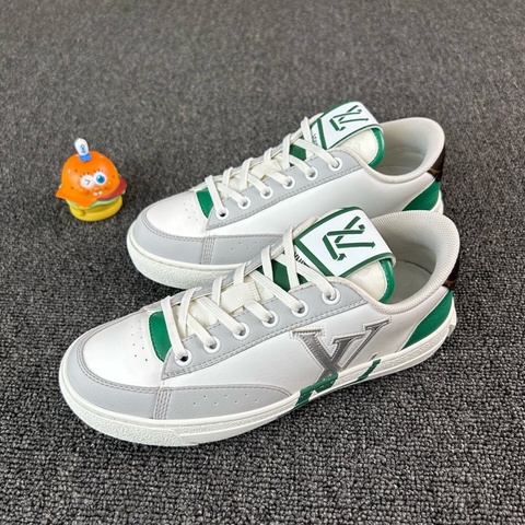 Louis Vuitton路易威登白綠板鞋 尺碼：36  白綠