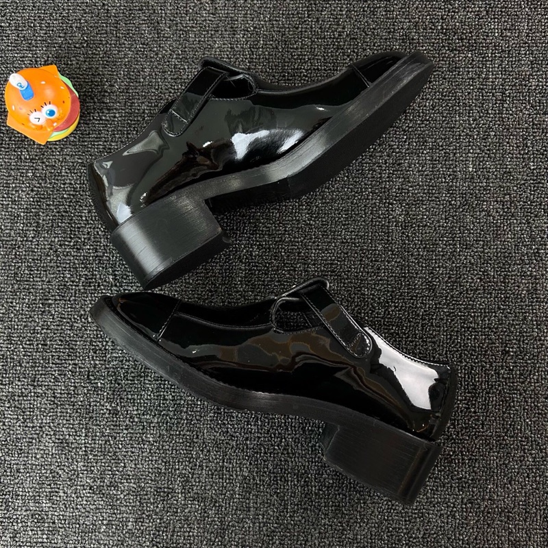 Chanel香奈兒黑色漆皮瑪麗珍鞋 尺碼：36  已貼底-2