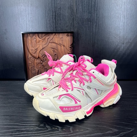 Balenciaga巴黎世家 track 白粉 37碼