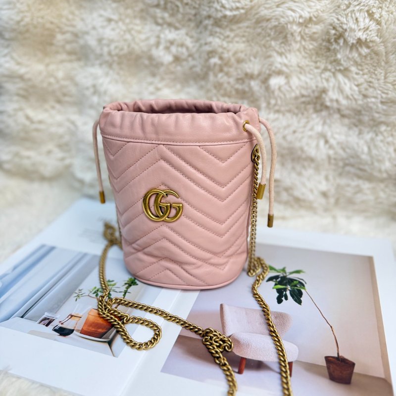 GUCCI 馬蒙 Marmont 圓筒 粉色 波浪紋 牛皮 mini 17 金色雙G 水桶包-1