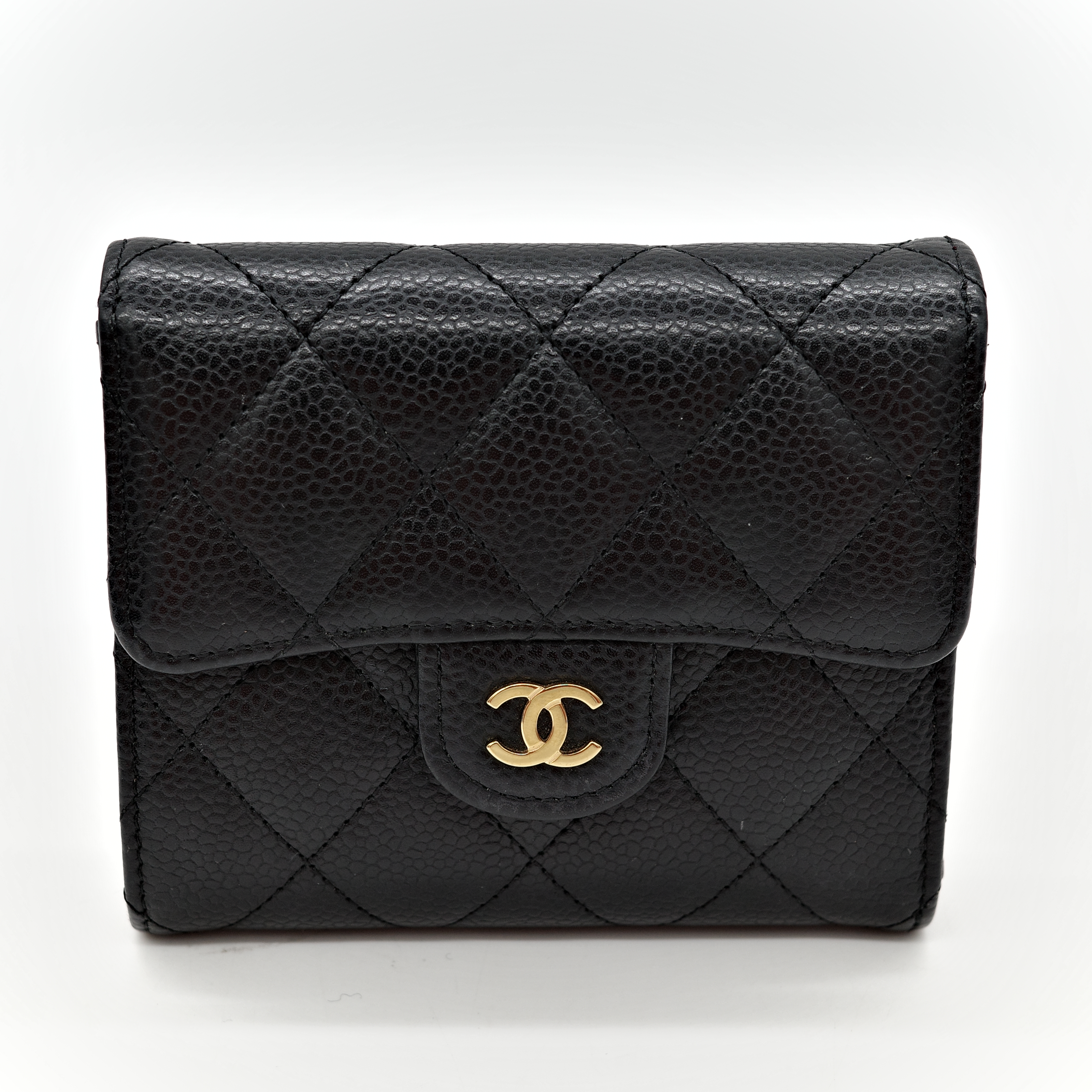 chanel 黑色短夾-1
